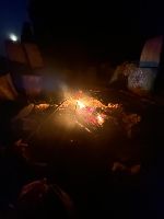 Děti z Letních táborů oko nocují v Lesním divadle.